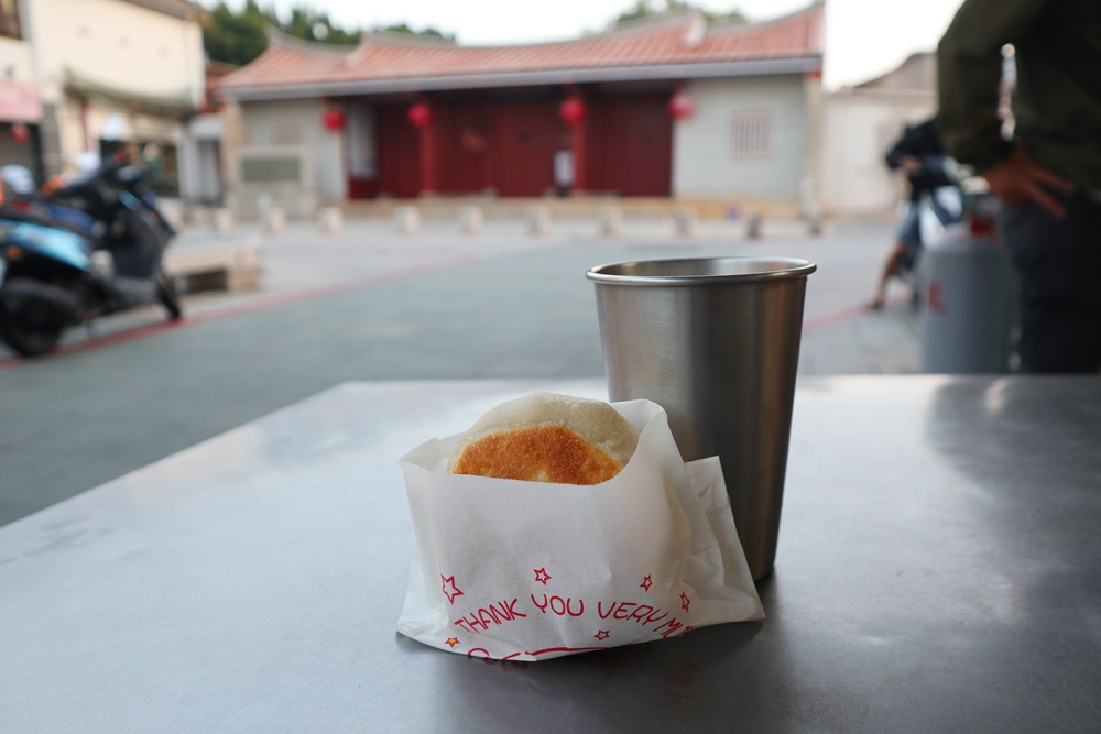 【金門美食】在地人激推!總兵署旁「佳味小吃」:爆汁豬肉餡餅尬熱豆漿,金城必吃的高CP值手工早點 - 第5張圖 【金門美食】在地人激推!總兵署旁「佳味小吃」:爆汁豬肉餡餅尬熱豆漿,金城必吃的高CP值手工早點