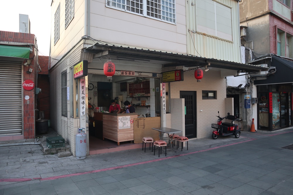 【金門美食】在地人激推!總兵署旁「佳味小吃」:爆汁豬肉餡餅尬熱豆漿,金城必吃的高CP值手工早點 - 第9張圖 【金門美食】在地人激推!總兵署旁「佳味小吃」:爆汁豬肉餡餅尬熱豆漿,金城必吃的高CP值手工早點