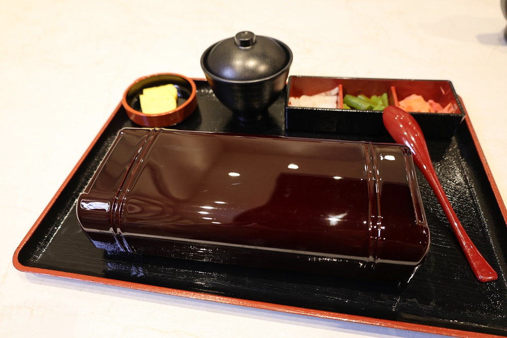 【南港LaLaport美食推薦】大江戶町 鰻屋:鰻魚控必衝!週三限定一本鰻半價,松露牛鰻雙主菜超奢華,夢幻3+1吃法全攻略 - 第16張圖 【南港LaLaport美食推薦】大江戶町 鰻屋:鰻魚控必衝!週三限定一本鰻半價,松露牛鰻雙主菜超奢華,夢幻3+1吃法全攻略