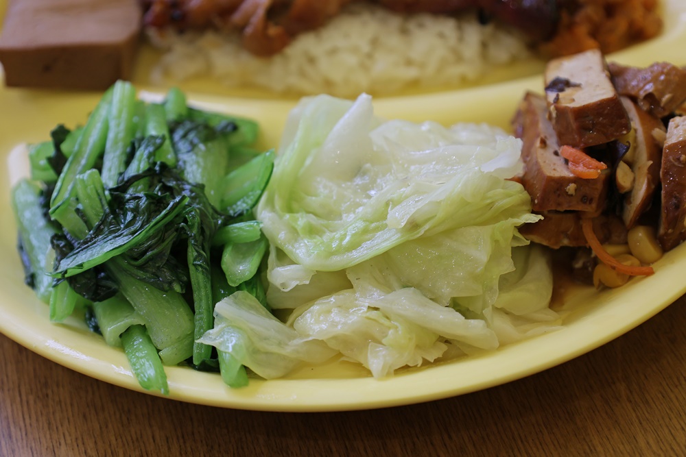 【南港展覽館美食】烤食煮盒:超人氣「清爽不油膩」便當!招牌烤雞腿、頂級板腱牛、免費加飯,台北上班族午餐外送內用首選! - 第16張圖