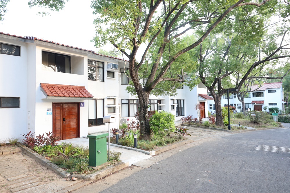 【台中沙鹿|航空迷必衝】全台唯一!戰機在門口站崗「翔園文旅」美式獨棟別墅,清泉崗2天1夜秘境攻略 - 第20張圖 【台中沙鹿|航空迷必衝】全台唯一!戰機在門口站崗「翔園文旅」美式獨棟別墅,清泉崗2天1夜秘境攻略