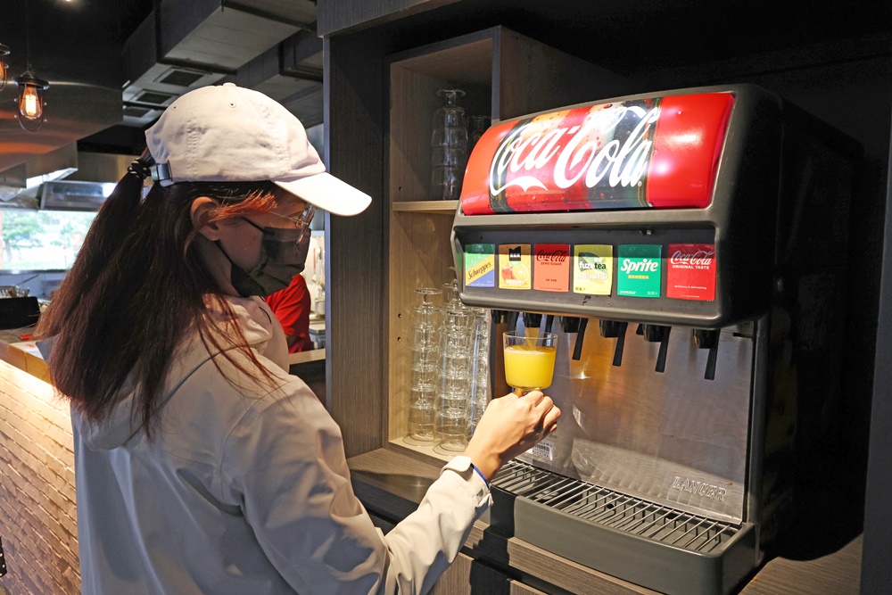 【六張犁美食】「亨利客原味炭烤牛排」老饕牛排、伊比利豬雙重享受 台北信義區平價質感首選! - 第20張圖 【六張犁美食】「亨利客原味炭烤牛排」老饕牛排、伊比利豬雙重享受 台北信義區平價質感首選!