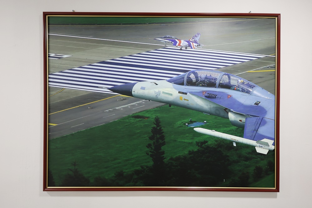 【台中沙鹿|航空迷必衝】全台唯一!戰機在門口站崗「翔園文旅」美式獨棟別墅,清泉崗2天1夜秘境攻略 - 第24張圖 【台中沙鹿|航空迷必衝】全台唯一!戰機在門口站崗「翔園文旅」美式獨棟別墅,清泉崗2天1夜秘境攻略