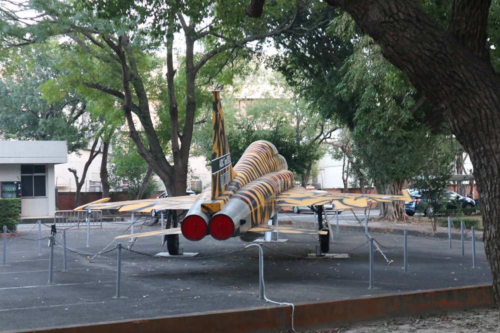 【台中沙鹿|航空迷必衝】全台唯一!戰機在門口站崗「翔園文旅」美式獨棟別墅,清泉崗2天1夜秘境攻略 - 第45張圖 【台中沙鹿|航空迷必衝】全台唯一!戰機在門口站崗「翔園文旅」美式獨棟別墅,清泉崗2天1夜秘境攻略