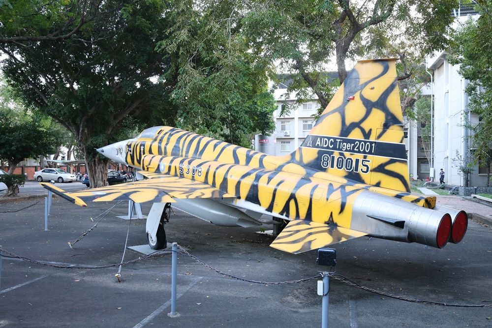 【台中沙鹿|航空迷必衝】全台唯一!戰機在門口站崗「翔園文旅」美式獨棟別墅,清泉崗2天1夜秘境攻略 - 第46張圖 【台中沙鹿|航空迷必衝】全台唯一!戰機在門口站崗「翔園文旅」美式獨棟別墅,清泉崗2天1夜秘境攻略