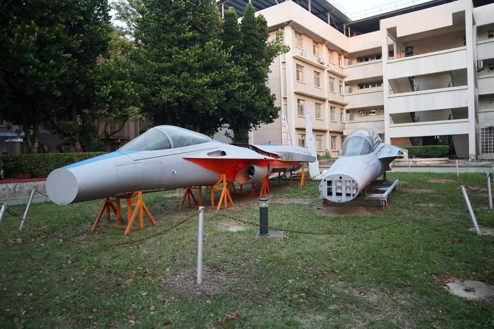 【台中沙鹿|航空迷必衝】全台唯一!戰機在門口站崗「翔園文旅」美式獨棟別墅,清泉崗2天1夜秘境攻略 - 第51張圖 【台中沙鹿|航空迷必衝】全台唯一!戰機在門口站崗「翔園文旅」美式獨棟別墅,清泉崗2天1夜秘境攻略