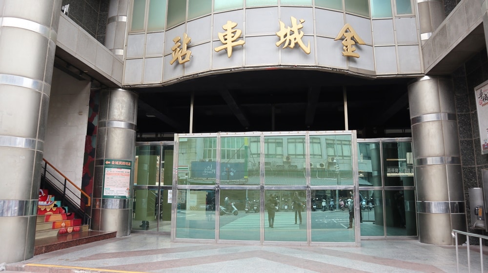 【金門】深入地下城市！「金城民防坑道」走進消失的地下防衛網絡
