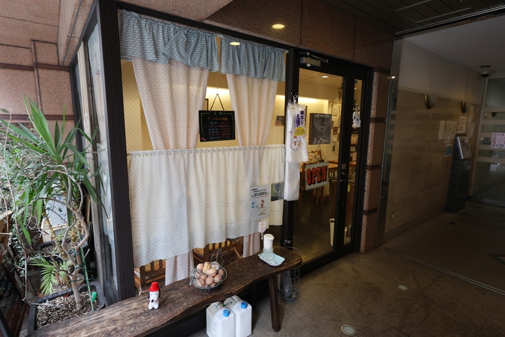 【日本大阪】蛋控必衝！「Egg Tree」極致生雞蛋拌飯，像雲朵般的療癒系早午餐