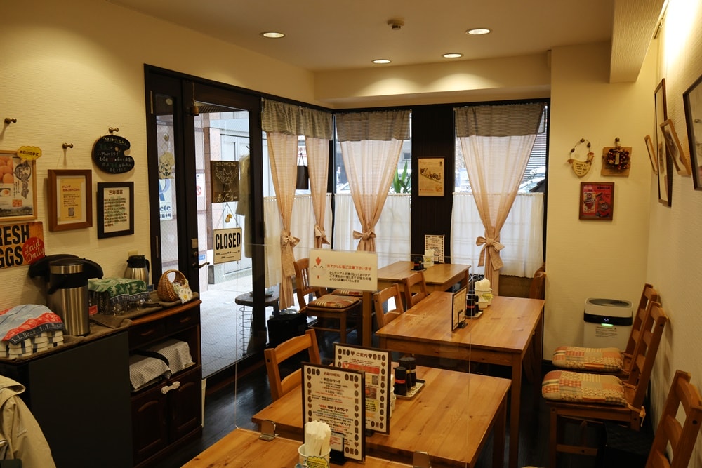 【日本大阪】蛋控必衝！「Egg Tree」極致生雞蛋拌飯，像雲朵般的療癒系早午餐