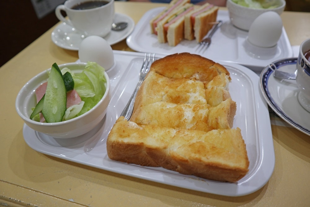 【大阪喫茶店推薦】難波「珈琲ひまわり」 昭和風早餐平價又道地 - 第8張圖 【大阪喫茶店推薦】難波「珈琲ひまわり」 昭和風早餐平價又道地