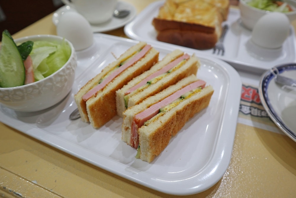 【大阪喫茶店推薦】難波「珈琲ひまわり」 昭和風早餐平價又道地 - 第9張圖 【大阪喫茶店推薦】難波「珈琲ひまわり」 昭和風早餐平價又道地