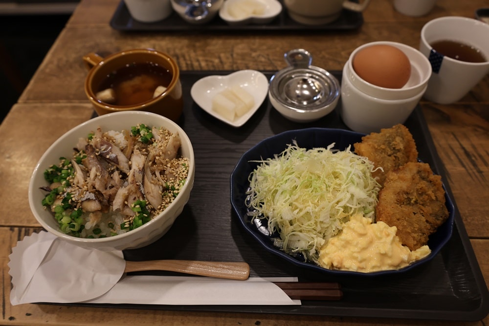 【日本大阪】蛋控必衝！「Egg Tree」極致生雞蛋拌飯，像雲朵般的療癒系早午餐