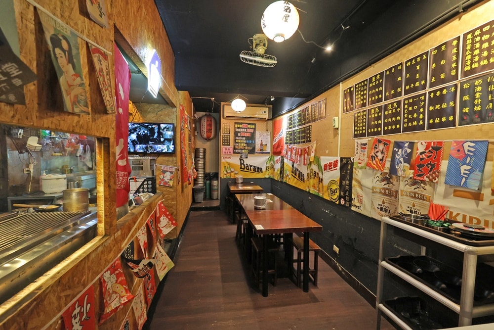 【文山區美食】雞老闆桶仔雞｜萬隆店內建KTV的台日居酒屋 聚餐送雞完整食記